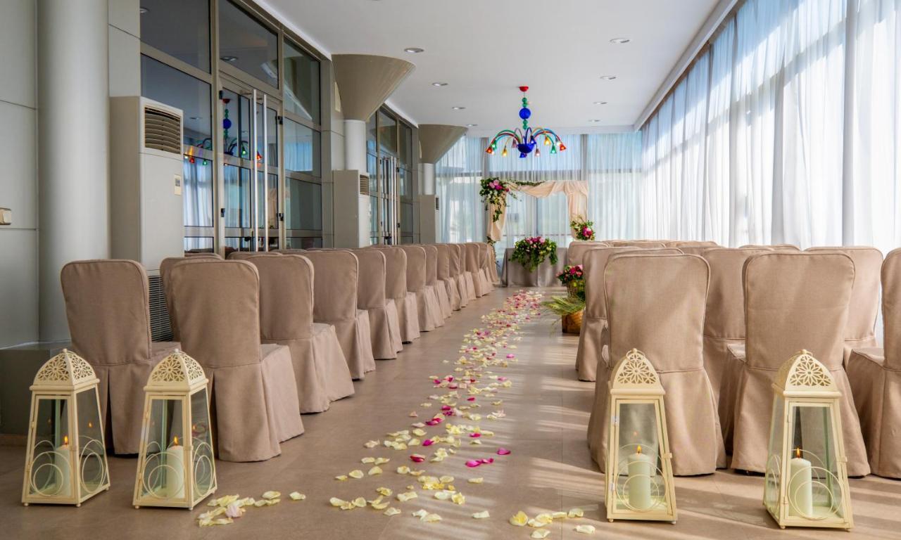 Hotel Attica21 Las Rozas Zewnętrze zdjęcie